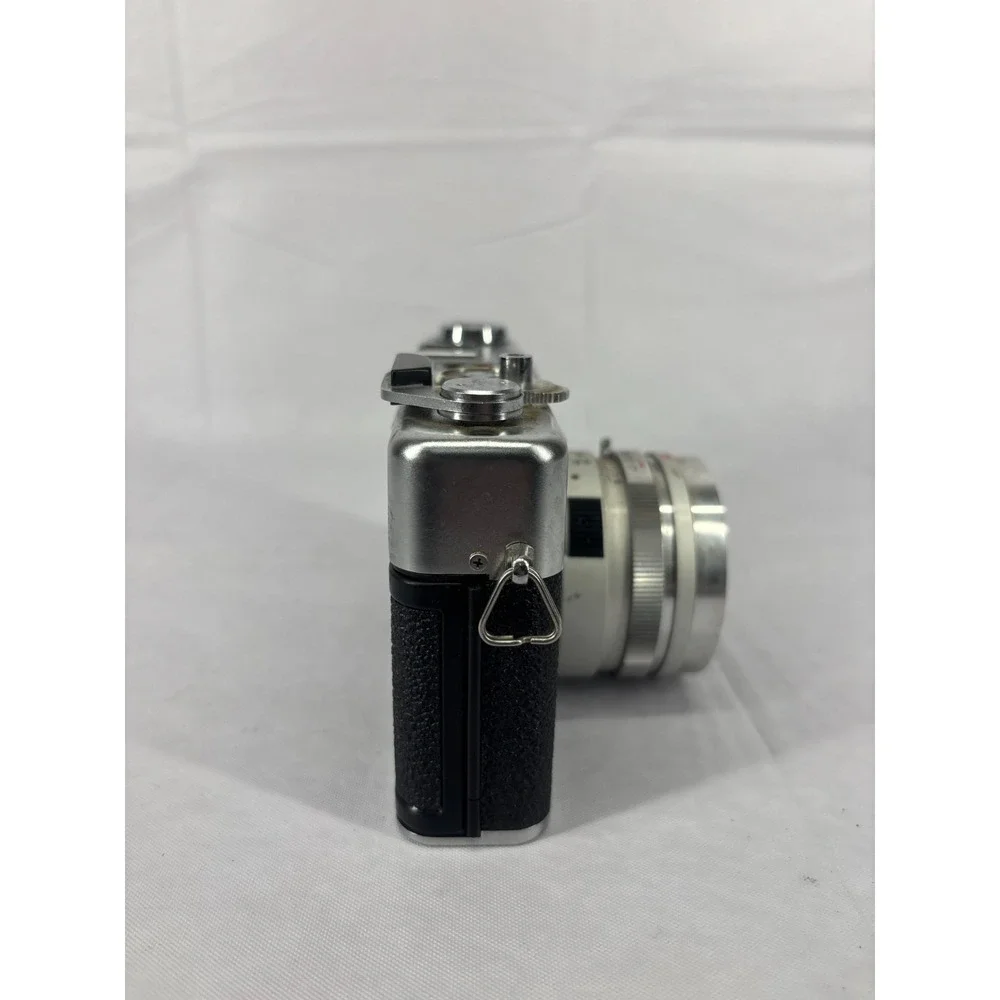 Yashica Electro 35 GSN Rangefinder Film Camera 45mm f/1.7 Lens Silver Black‎